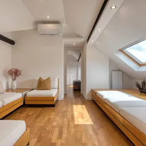Appartamento Royal -montenapoleone-, Milano