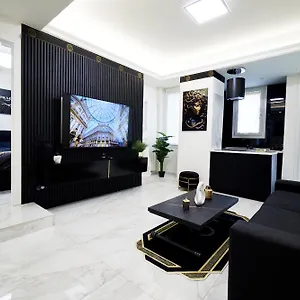 Appartamento Italian Fashion - Luxurious Marble City Center, Milano